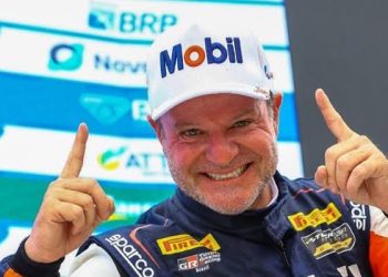 Ex-piloto Rubens Barrichello é processado por não pagar dívida de IPTU em apartamento milionário