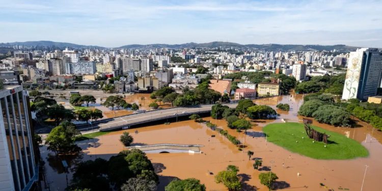 Reconstruir infraestrutura atingida por chuvas no RS custará R$ 19 bi