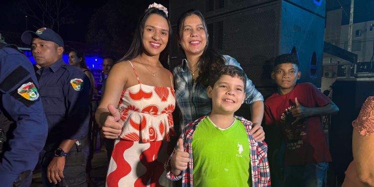 Prefeita Fernanda Gonçalo abre o arraial de Bacabeira em grande estilo.