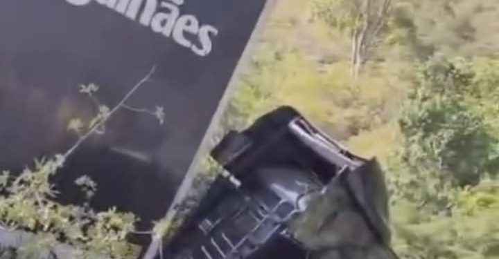 Carreta de Léo Magalhães sofre acidente na Bahia, mas show em Barra do Corda está confirmado