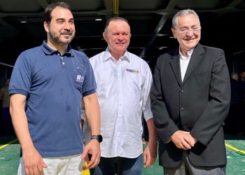 Emap recebe nova embarcação para operar na travessia entre a Ponta da Espera e Cujupe