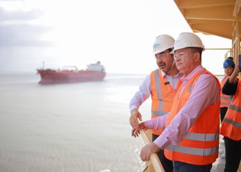Brandão busca parcerias para o Porto do Itaqui em visita ao Canal do Panamá
