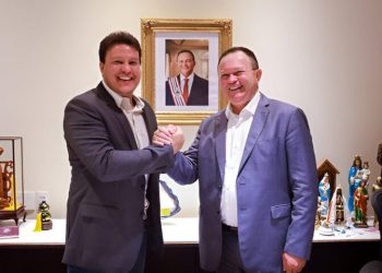 Felipe Camarão assume o governo do Maranhão após viagem de Brandão ao Panamá