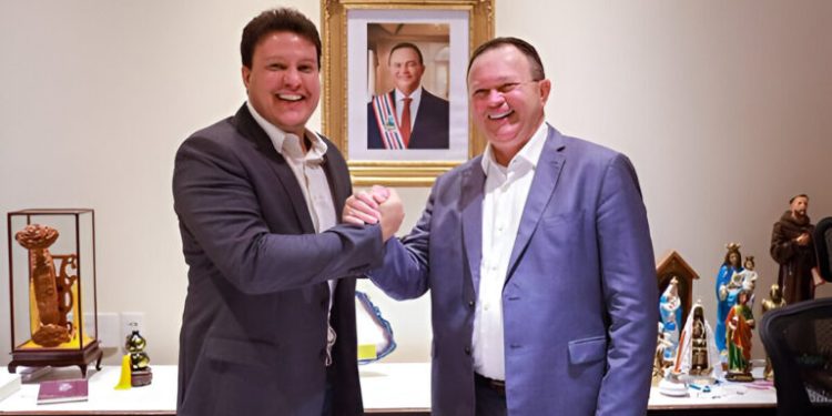 Felipe Camarão assume o governo do Maranhão após viagem de Brandão ao Panamá