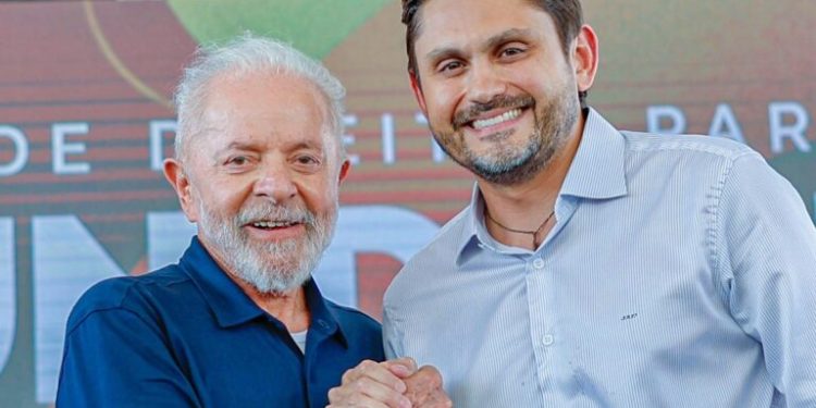 Juscelino Filho em alta com Lula