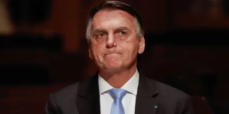 PF indicia Bolsonaro e mais 36 por tentativa de golpe
