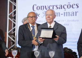 Ex-presidente José Sarney é homenageado no Encontro Internacional de Escritores de Língua Portuguesa, em São Luís