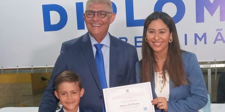 Zé Martins está diplomado prefeito de Bequimão para o pleito 2025-2028