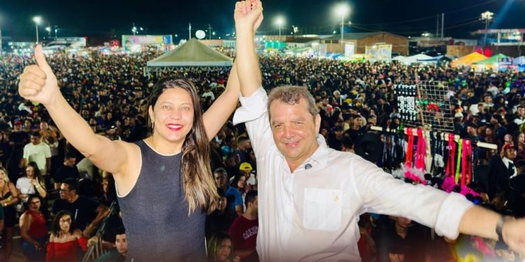 Prefeito Hilton Gonçalo entrega várias obras importantes no aniversário de 63 anos de Santa Rita.