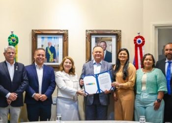 Carlos Brandão autoriza elaboração do Plano Diretor da Região Metropolitana de São Luís e construção da Praça dos Açores