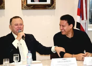 “Quem é oposição ao governador é oposição a mim também”, diz Felipe Camarão em defesa do Governo Brandão.