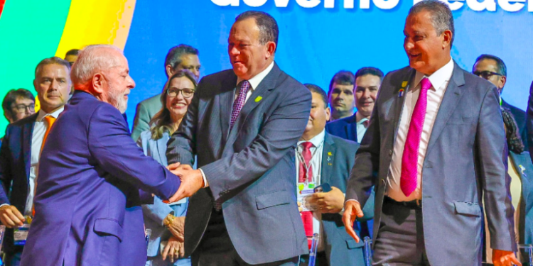 Brandão participa de ação do governo federal em prol do municipalismo