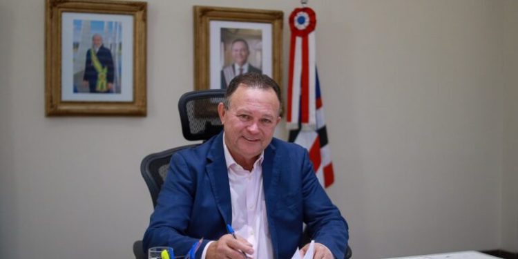 Brandão anuncia edital de estudo técnico para licitação do transporte semiurbano na Grande Ilha