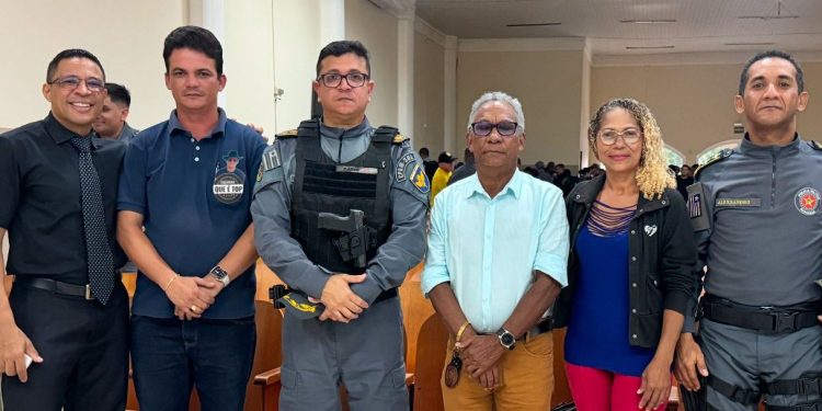Policiais Militares são homenageados no Itaqui Bacanga.