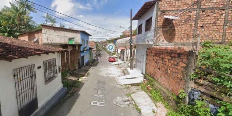 Justiça determina retirada de famílias em área de risco no bairro Sá Viana, em São Luís