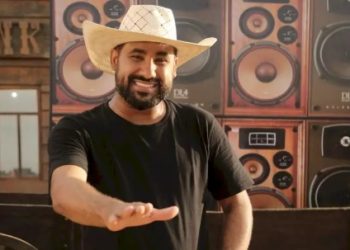 Guimarães/MA: Lava-Pratos na Praia de Araoca