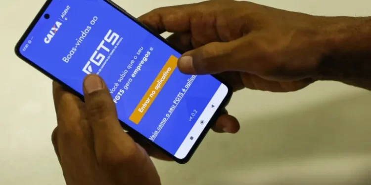 Caixa inicia pagamento do FGTS para demitidos que optaram pelo saque-aniversário