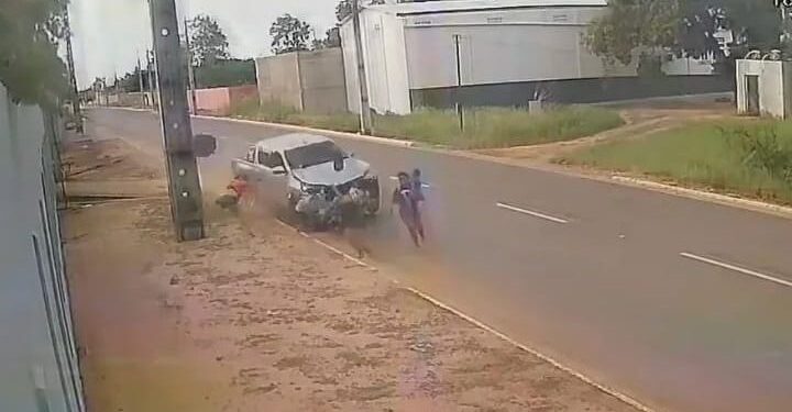 Balsas/MA: morre jovem que carregava criança nos braços quando foi atropelada