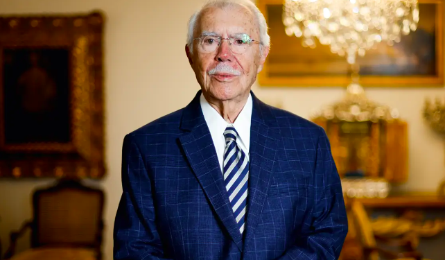 A sensatez e equilíbrio que sobra em Sarney, falta em muitos…