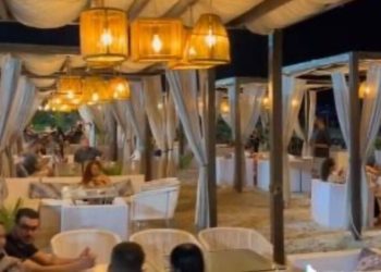 Efeito suspensivo barra derrubada de bangalôs na Península