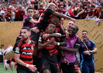 Flamengo vira sobre o Chelsea, vence por 3 a 1 e lidera grupo no Mundial de Clubes