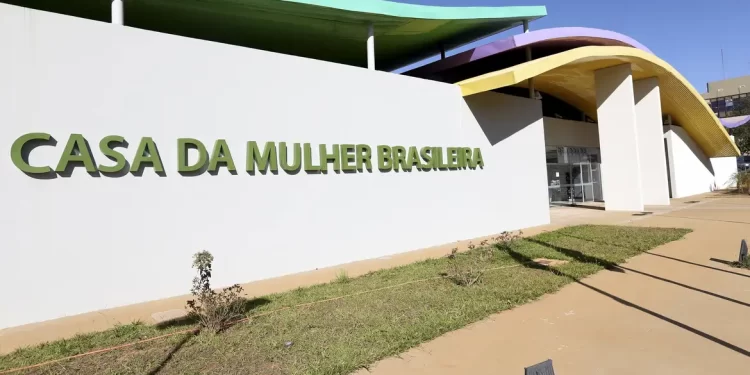 Casa da Mulher Brasileira receberá veículos para reforçar políticas públicas para mulheres no estado