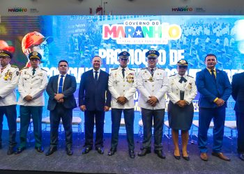 Carlos Brandão anuncia reajuste salarial para a Polícia Militar e o Corpo de Bombeiros