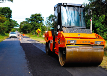 Carlos Brandão anuncia melhorias na MA-014 na Baixada Maranhense