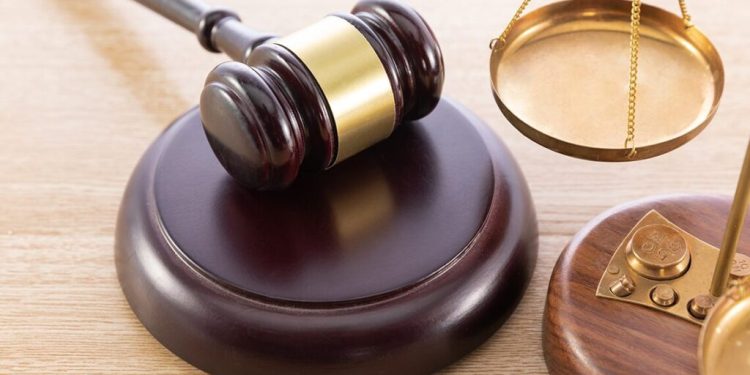 Justiça concede redução de jornada de trabalho a mãe de criança com TEA