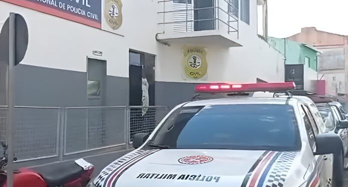 Homem é linchado por populares após ser flagrado agredindo a companheira em Imperatriz
