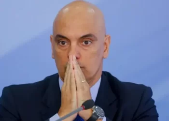 EUA pedem intimação de Moraes em ação que questiona bloqueio de perfis