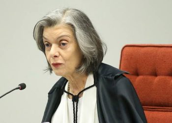 “Queremos ter o direito de falar”, diz Cármen Lúcia após ser interrompida por Dino