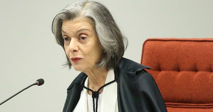 “Queremos ter o direito de falar”, diz Cármen Lúcia após ser interrompida por Dino