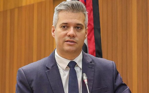 Neto Evangelista pede autocontrole e inteligência emocional da Oposição