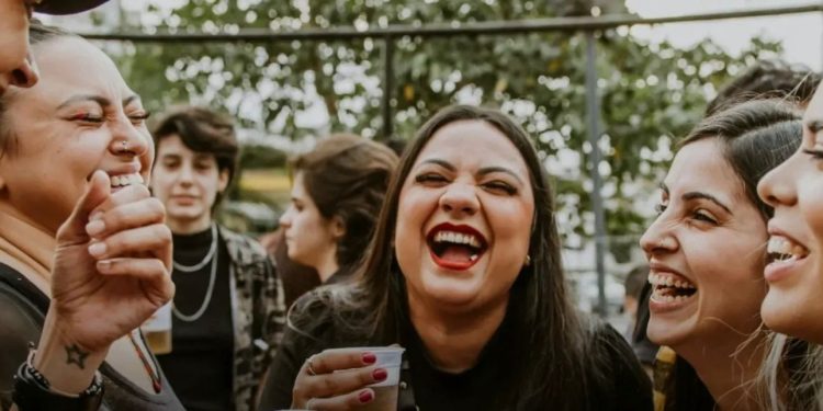 Até 2030, quase metade das mulheres de 25 a 44 anos estará solteira e sem filhos