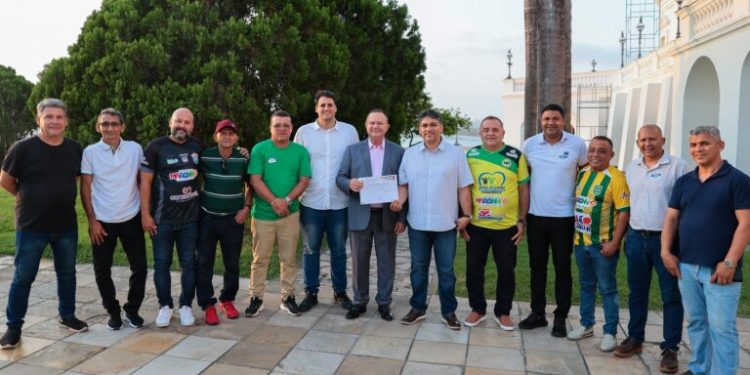 Governo do Maranhão fará investimento histórico no futebol de base da Série B