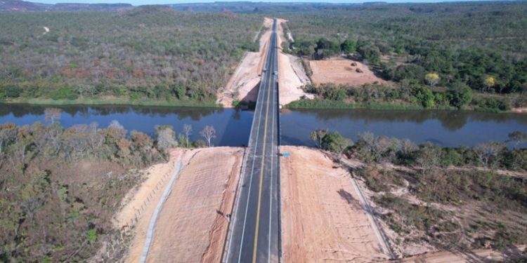 Nova ponte entre PI e MA é inaugurada e promete impulsionar escoamento agrícola no Matopiba