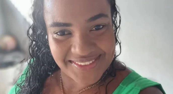 Mulher é morta por estrangulamento dentro de casa em Feira de Santana/BA