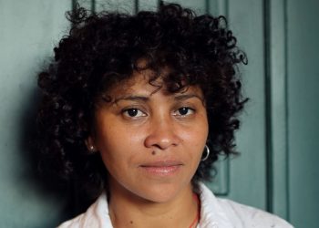 Gê Viana é a primeira mulher maranhense na Bienal de SP com obra inspirada no reggae