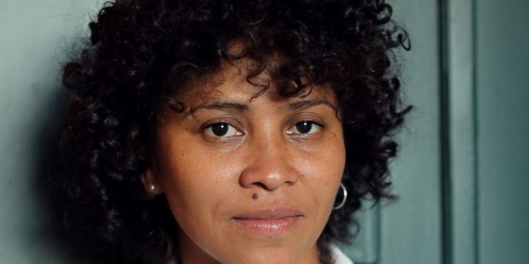Gê Viana é a primeira mulher maranhense na Bienal de SP com obra inspirada no reggae