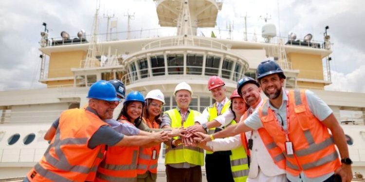 Porto do Itaqui recebe maior navio de pesquisa sísmica no mundo