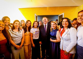 Carlos Brandão destaca ações concretas voltadas à igualdade de gênero