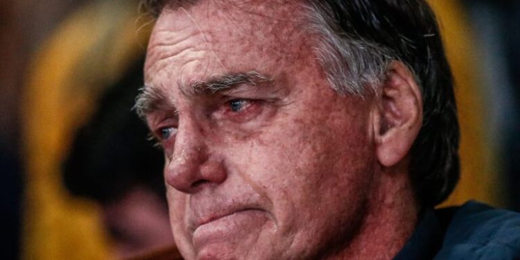 Bolsonaro se torna inelegível até 2060 após nova decisão de Alexandre de Moraes