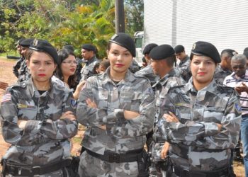 Deputados aprovam proposta que proíbe distinção de gênero em concursos das Polícias e Bombeiros