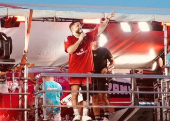 Com Henry Freitas, Rafa & Pipo e Natanzinho Lima, Pré-Carnaval reúne 280 mil na Litorânea