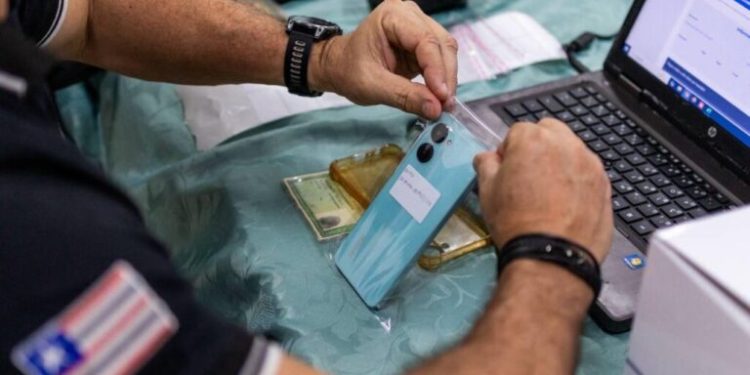 Polícia Civil intima 500 pessoas a devolver celulares roubados ou furtados no Maranhão