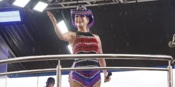 Cerca de 700 mil pessoas passaram pela Litorânea com o Bloco da Anitta e Cláudia Leitte