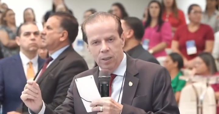 Pastor diz que membros de escola de samba que homenageou Lula terão câncer na garganta