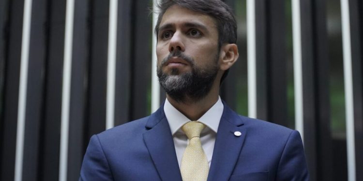 Câmara aprova PL de Pedro Lucas que reforça regras para rotulagem de produtos similares
