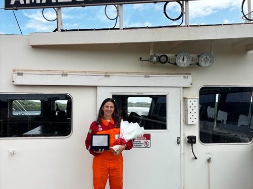 Alcoa e Posidonia reforçam avanços na equidade de gênero com primeira comandante mulher na rota Alumar–Juruti